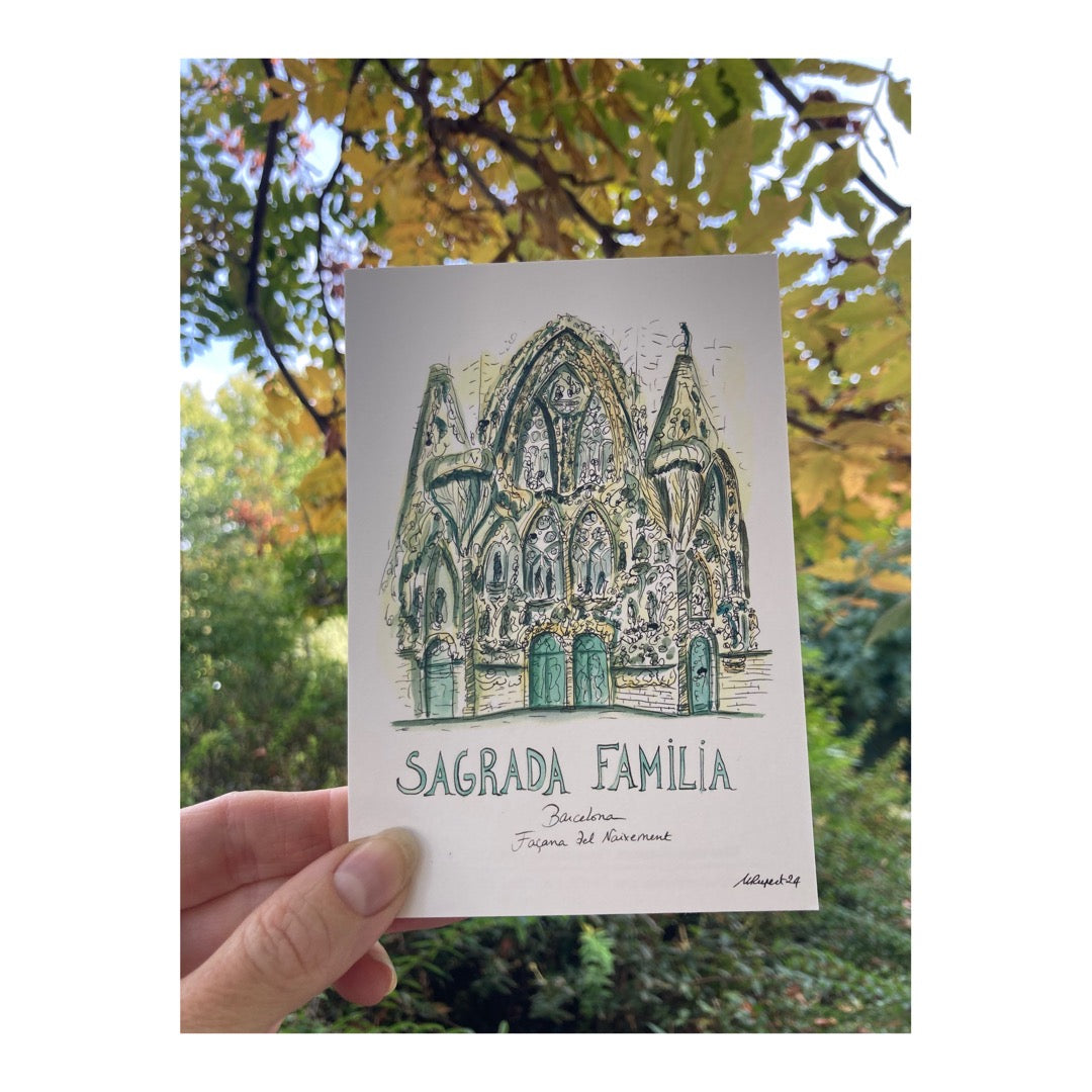 Pack of 10 Postcards of Sagrada Familia