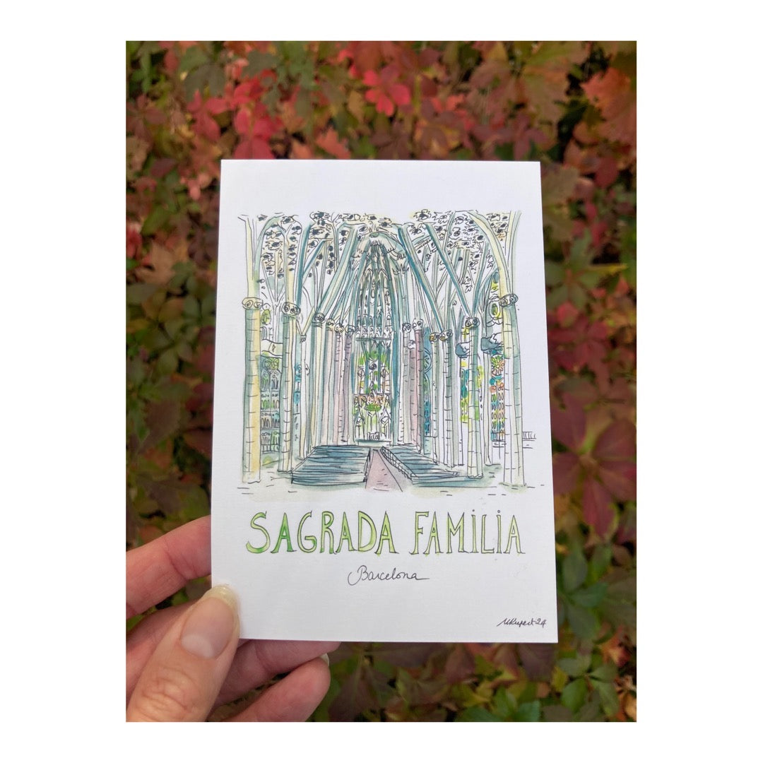 Pack of 10 Postcards of Sagrada Familia